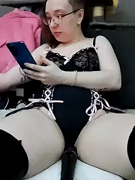 Isabella Geney online show from 01-18-25, 11:11