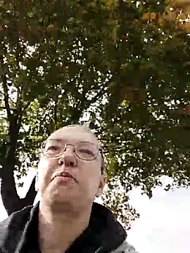 Isabella Geney online show from 10-11-25, 12:39