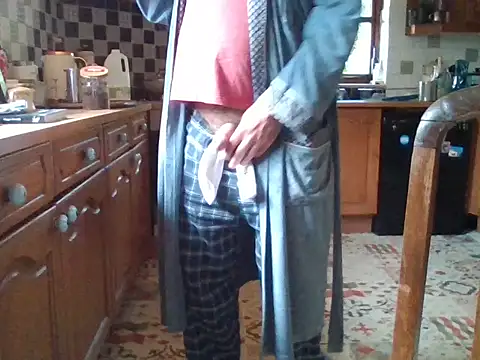 Snapshot of jakjak106 chatting on 09-23-25, 07:37 jakjak106 online show from 09-23-25, 07:37