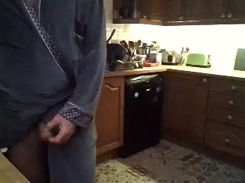 Snapshot of jakjak106 chatting on 12-29-24, 08:11 jakjak106 online show from 12-29-24, 08:11