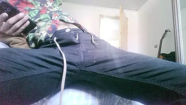 Snapshot of UncutToyBoy23cm chatting on 09-20-25, 03:28 UncutToyBoy23cm online show from 09-20-25, 03:28