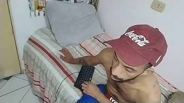 Snapshot of UncutToyBoy23cm chatting on 03-22-25, 03:20 UncutToyBoy23cm online show from 03-22-25, 03:20