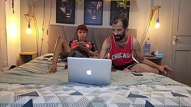 Snapshot of UncutToyBoy23cm chatting on 01-09-26, 03:30 UncutToyBoy23cm online show from 01-09-26, 03:30