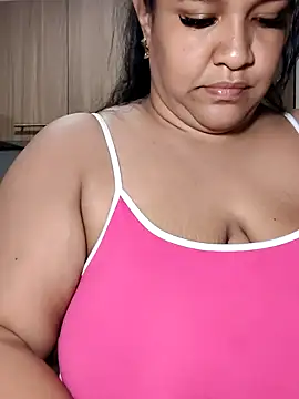 Snapshot of Mia_Adell_11 chatting on 10-21-25, 03:50 Mia Adell 11 online show from 10-21-25, 03:50