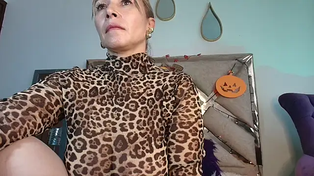 Ingridbergman online show from 10-30-25, 01:09