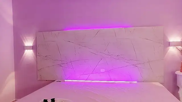 AbrilBrent online show from 02-07-26, 07:55