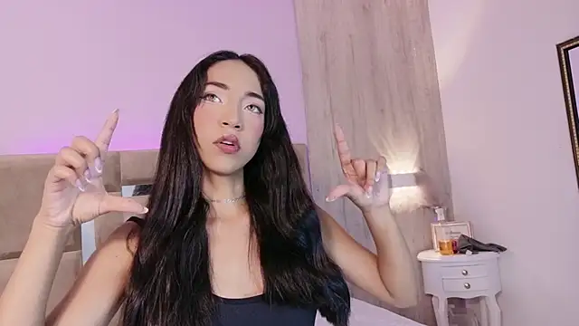 AbrilBrent online show from 04-06-26, 07:59