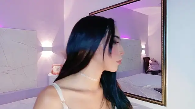 AbrilBrent online show from 11-08-25, 07:50