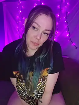 EverlyEster online show from 03-22-26, 10:11