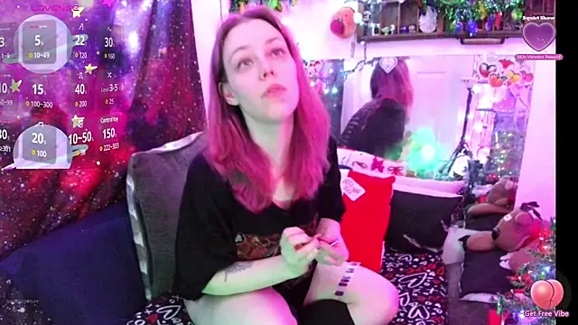 EverlyEster online show from 12-20-24, 01:54