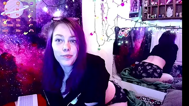 EverlyEster online show from 02-28-25, 09:58