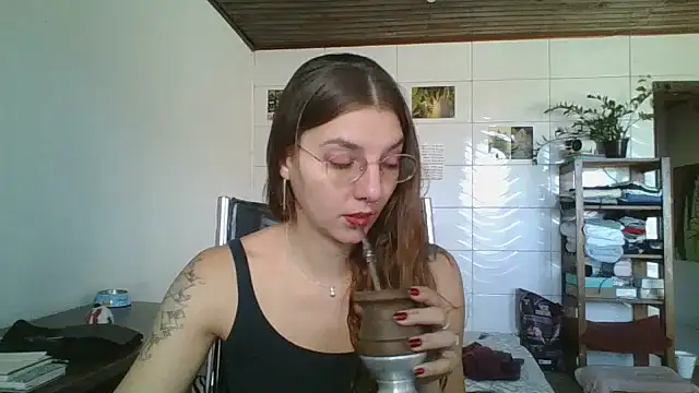 Snapshot of SweetyBabyDemon chatting on 05-03-26, 02:42 SweetyBabyDemon online show from 05-03-26, 02:42