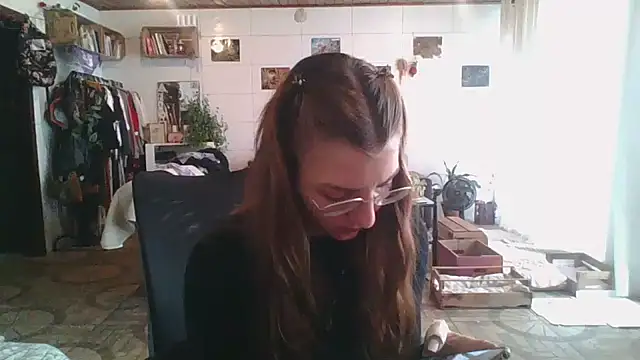 SweetyBabyDemon online show from 10-28-25, 01:32