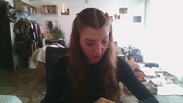 SweetyBabyDemon online show from 10-26-25, 06:08