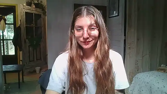 Snapshot of SweetyBabyDemon chatting on 05-16-26, 03:44 SweetyBabyDemon online show from 05-16-26, 03:44