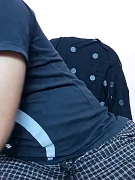 Snapshot of GlassBarge9 chatting on 11-05-25, 02:09 GlassBarge9 online show from 11-05-25, 02:09