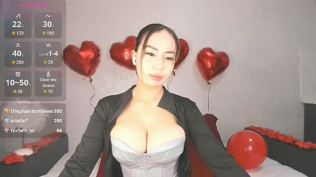 Snapshot of Long_is1and chatting on 02-15-26, 07:51 Long is1and online show from 02-15-26, 07:51