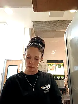 Snapshot of gorgeous11 chatting on 03-18-25, 09:01 gorgeous11 online show from 03-18-25, 09:01