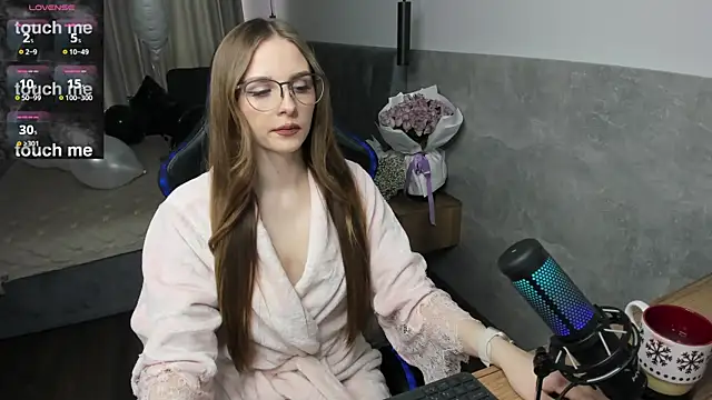 Snapshot of MCfly_11 chatting on 02-22-26, 01:24 MCfly 11 online show from 02-22-26, 01:24