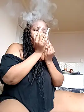 Snapshot of ThaBundaa chatting on 03-01-26, 05:40 ThaBundaa online show from 03-01-26, 05:40