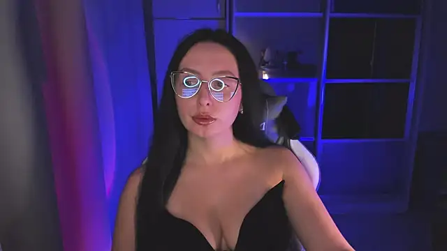 Snapshot of Christy_Calypso chatting on 10-16-25, 03:42 Christy Calypso online show from 10-16-25, 03:42