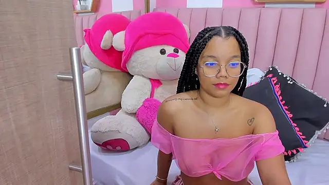 ISABELLA 020 online show from 05-22-26, 12:08