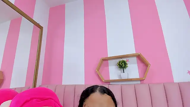 ISABELLA 020 online show from 03-06-26, 11:49