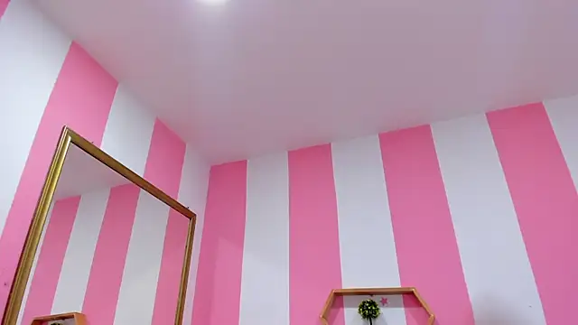 ISABELLA 020 online show from 09-22-25, 02:12