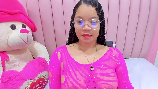 ISABELLA 020 online show from 11-25-25, 02:17