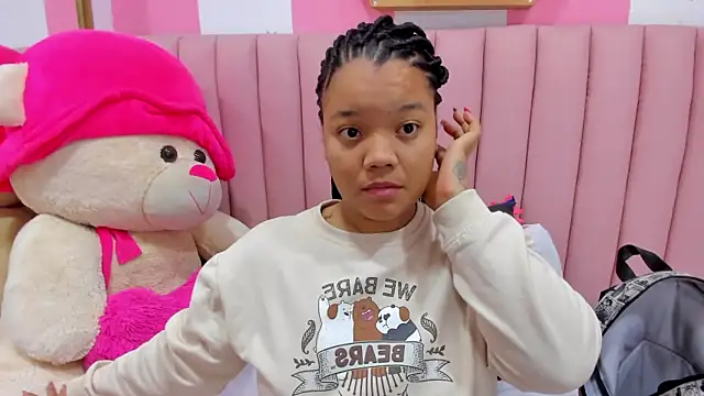 ISABELLA 020 online show from 10-10-25, 12:06