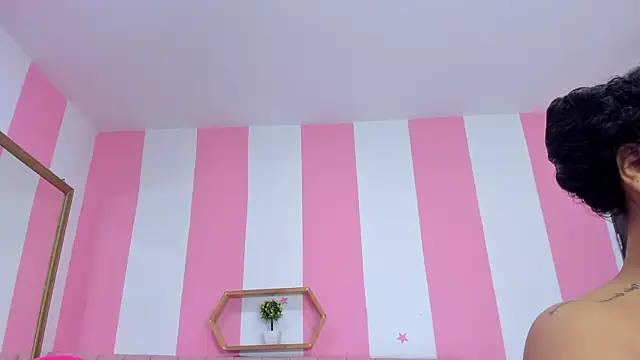 ISABELLA 020 online show from 03-11-26, 12:21