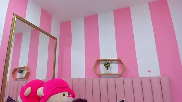 ISABELLA 020 online show from 10-01-25, 12:42