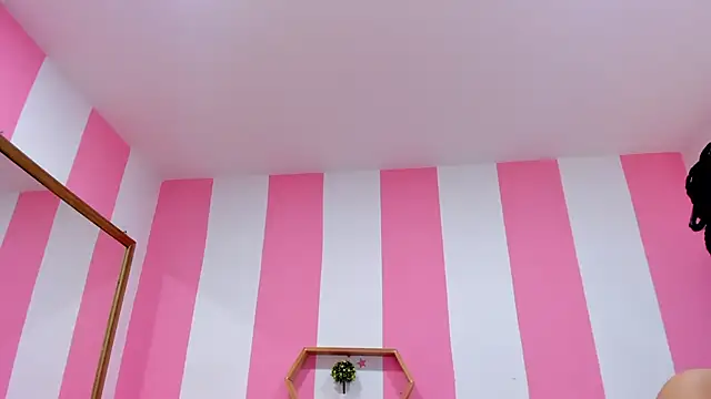 ISABELLA 020 online show from 10-08-25, 12:50