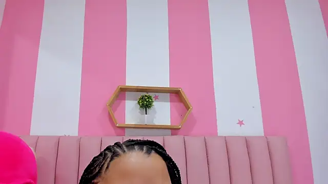 ISABELLA 020 online show from 10-03-25, 12:17