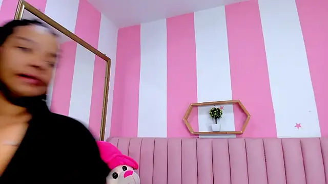 ISABELLA 020 online show from 06-01-26, 12:38