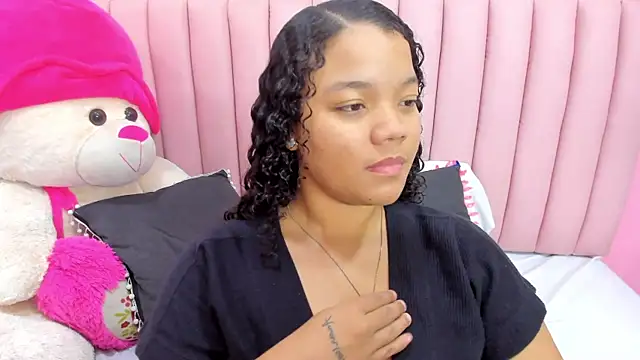 ISABELLA 020 online show from 11-29-25, 02:06