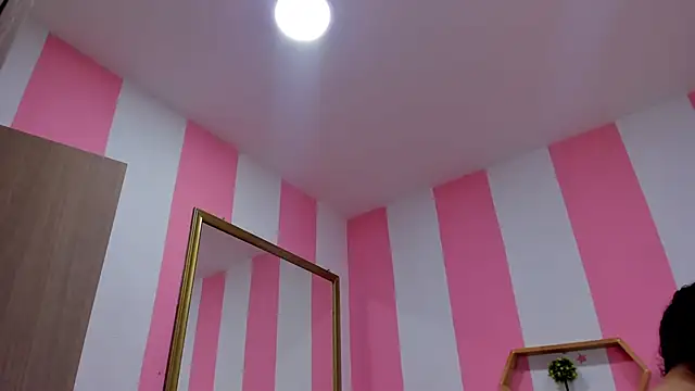 ISABELLA 020 online show from 09-24-25, 02:12