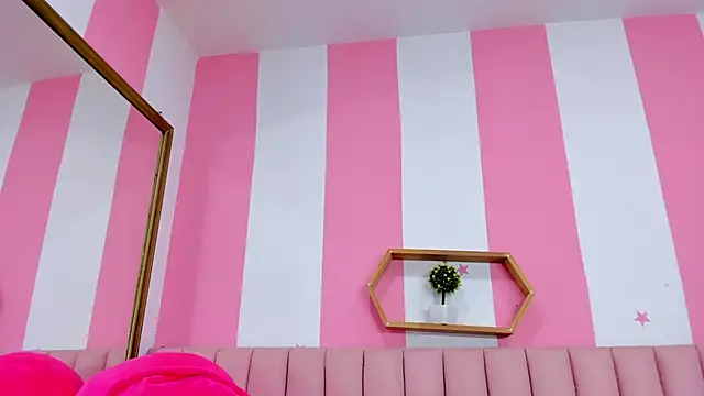 ISABELLA 020 online show from 11-24-25, 02:06