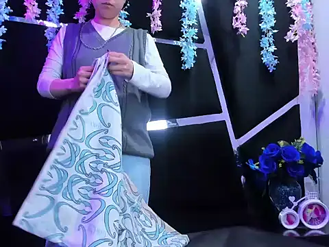 Snapshot of calipso_swet chatting on 10-08-25, 08:42 calipso swet online show from 10-08-25, 08:42