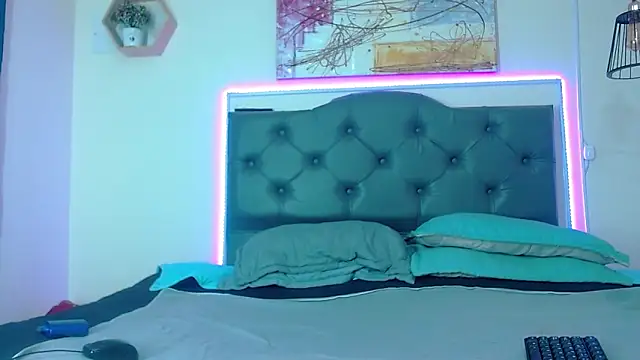 Kim clark1 online show from 09-12-25, 02:50