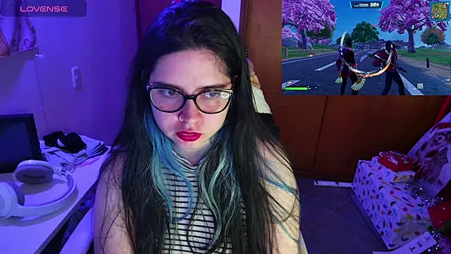 Snapshot of Vallolet_Spencer chatting on 12-11-24, 12:44 Vallolet Spencer online show from 12-11-24, 12:44