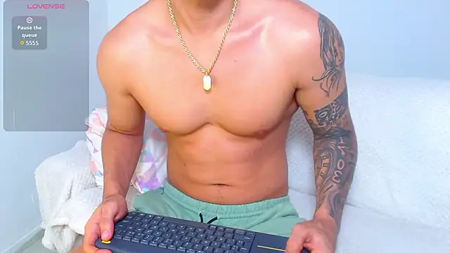 Tristan-bm online show from 03-10-26, 09:24