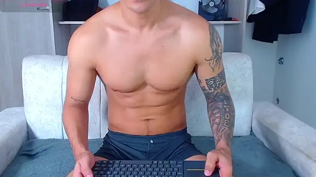 Tristan-bm online show from 11-24-25, 02:39