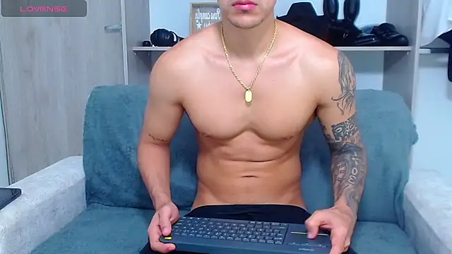 Tristan-bm online show from 10-16-25, 12:02