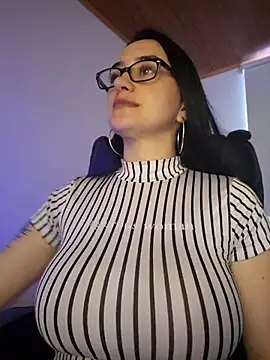 preetypeach online show from 04-01-26, 08:39