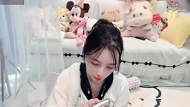 AKiKi711 online show from 03-11-26, 04:50