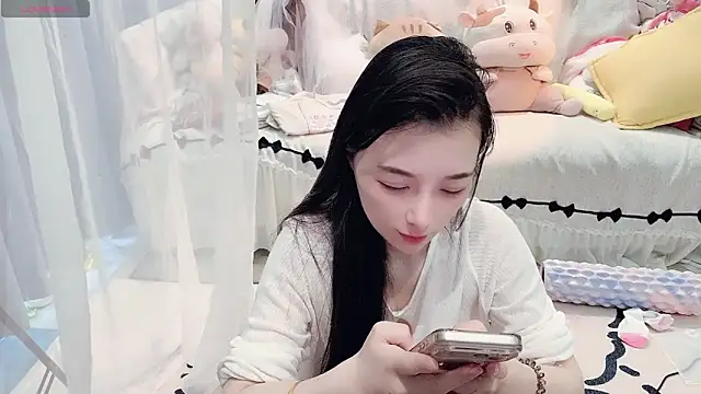 AKiKi711 online show from 06-04-26, 04:50