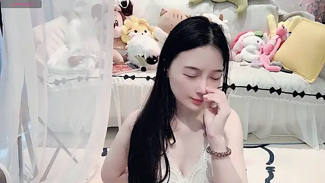 AKiKi711 online show from 06-15-26, 04:56