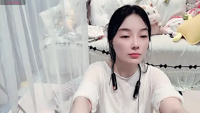 AKiKi711 online show from 05-31-26, 04:57