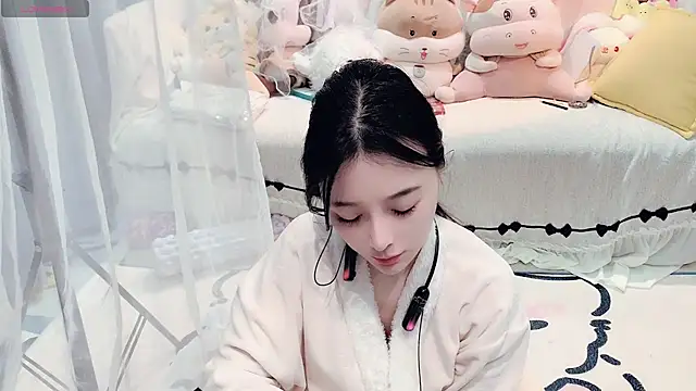 AKiKi711 online show from 04-01-26, 03:09